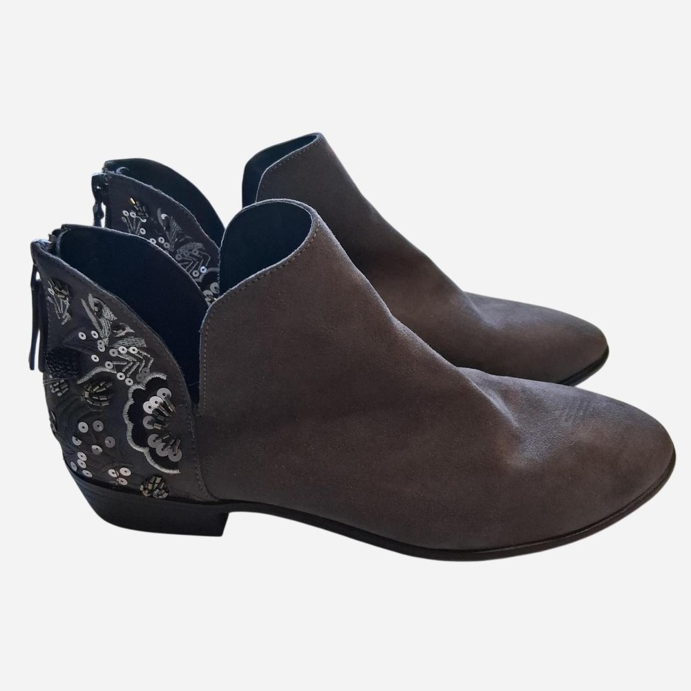 Womens ankle boots Kenneth Cole Reaction "Loop Here We Go" ankle boots.